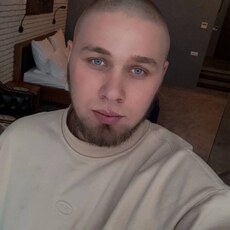 Валерий, 25, Михайловка