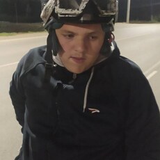 Платоша, 21, Куровское