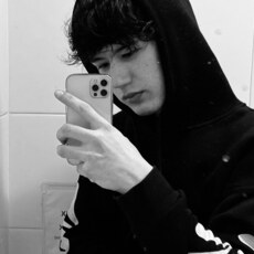 Боря, 22, Калининск