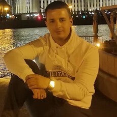 Юрий, 27, Сурск