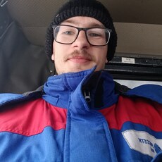 Валентин, 27, Пыталово