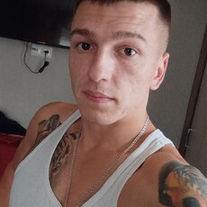 Яша, 25, Херсон