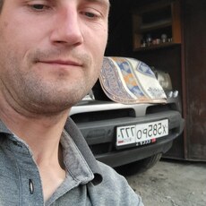 Игорь, 32, Новодвинск