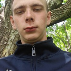 Лаврентий, 27, Оханск