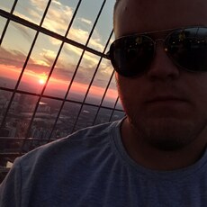 Артур, 21, Нея