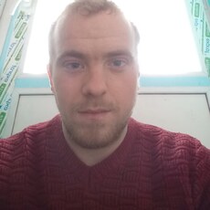 Адриан, 22, Суходольск