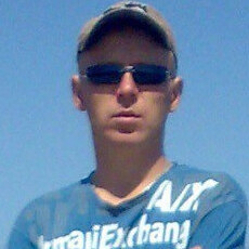 Олег, 35, Каменногорск