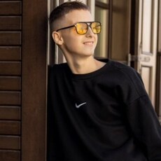 Захар, 20, Братск