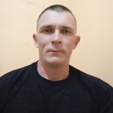 Максим, 36, Туринск