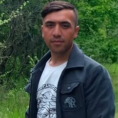 Павел, 28, Невьянск