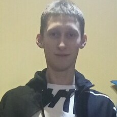 Харитон, 19, Зеленогорск