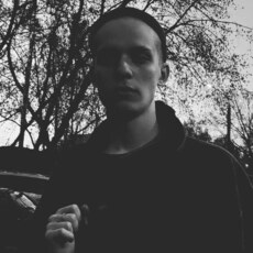 Роман, 21, Искитим