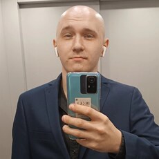 Леонид, 23, Трёхгорный