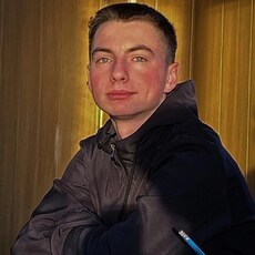 Артемий, 19, Обь