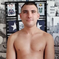 Юлиан, 25, Ревда