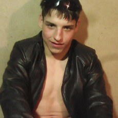 Веня, 27, Высоковск