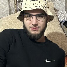 Пётр, 25, Кизел