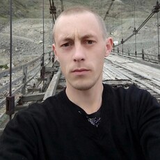 Харитон, 33, Орёл