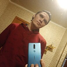 Елисей, 27, Губкинский