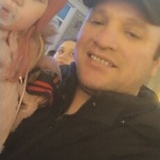 Даня, 36, Киров (Калужская область)
