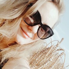 Лариса, 35, Болохово