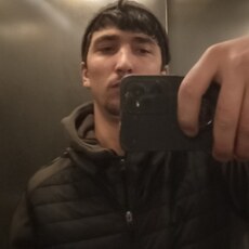 Кузьма, 22, Струнино