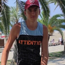Миша, 21, Нефтекамск