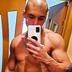 Олег, 27, Новоалтайск