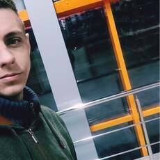 Рома, 24, Мегион