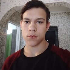 Виссарион, 20, Белёв
