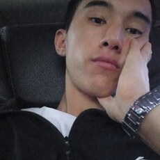 Толя, 21, Тутаев