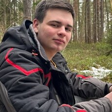 Эдуард, 22, Новосиль