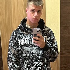 Елисей, 20, Чекалин