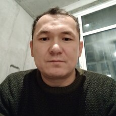 Владлен, 35, Среднеколымск