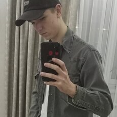 Юрий, 20, Новый Уренгой