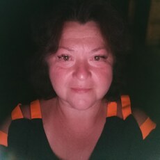 Кира, 47, Курильск