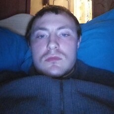 Трофим, 23, Верхний Уфалей