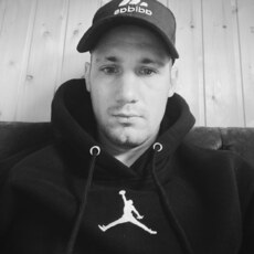 Саша, 31, Учалы