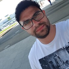 Геннадий, 33, Новодвинск