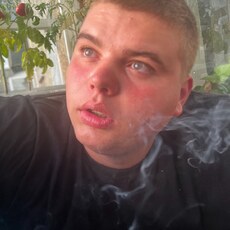 Филипп, 22, Верхний Уфалей
