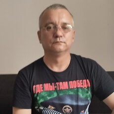 Владлен, 47, Слободской