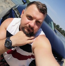 Миша, 38, Алупка