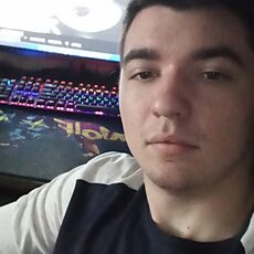 Юрий, 19, Североуральск