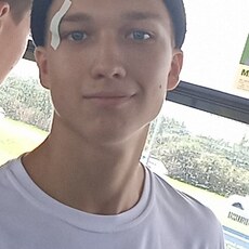 Эдик, 20, Болгар