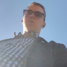 Александр, 27, Миллерово