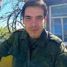 Матвей, 30, Карпинск