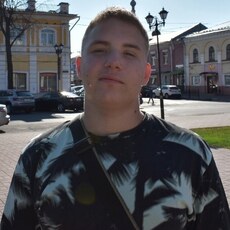 Данила, 19, Березники