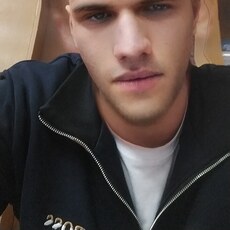 Исаак, 21, Десногорск