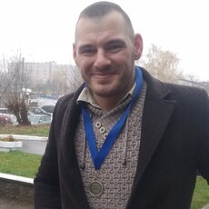 Роман, 32, Уссурийск