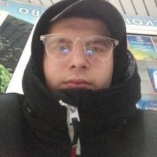 Василий, 20, Усолье